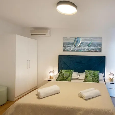 Klement Apartament *
